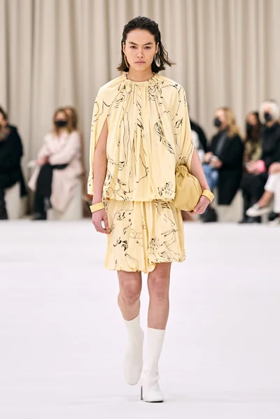 Look 25
